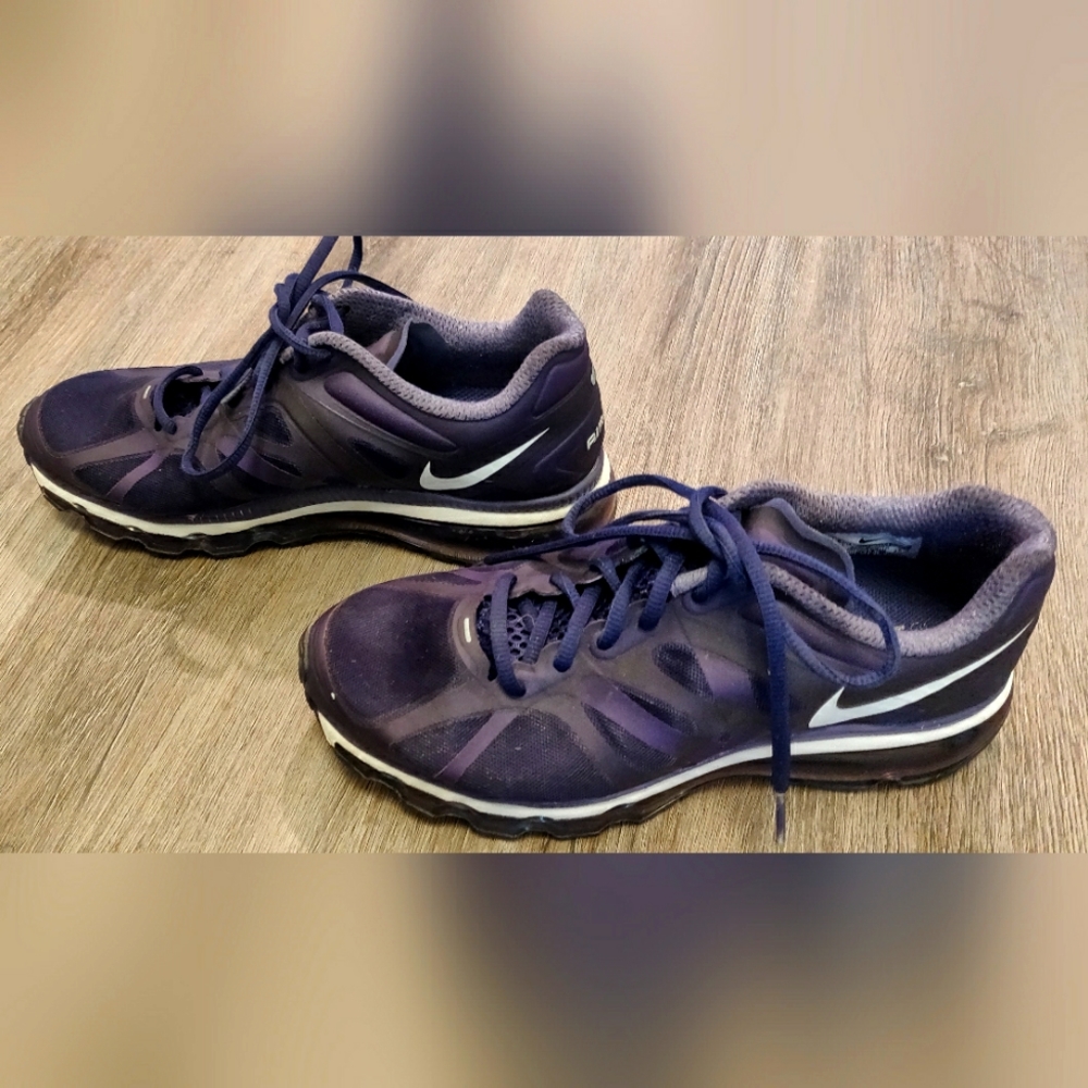 Nike AIR MAX size 8.5